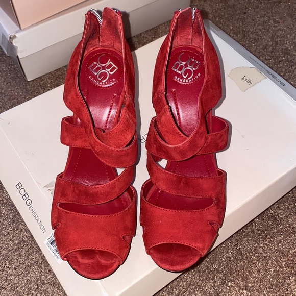 BCBG Kruz Oxblood Red Suede Heels - Picture 2 of 11